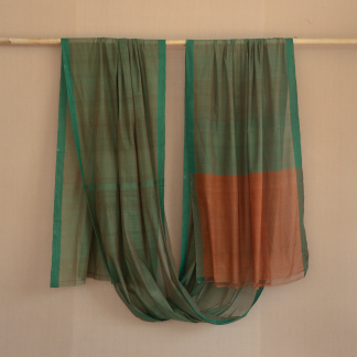 Sada missing dent saree 121